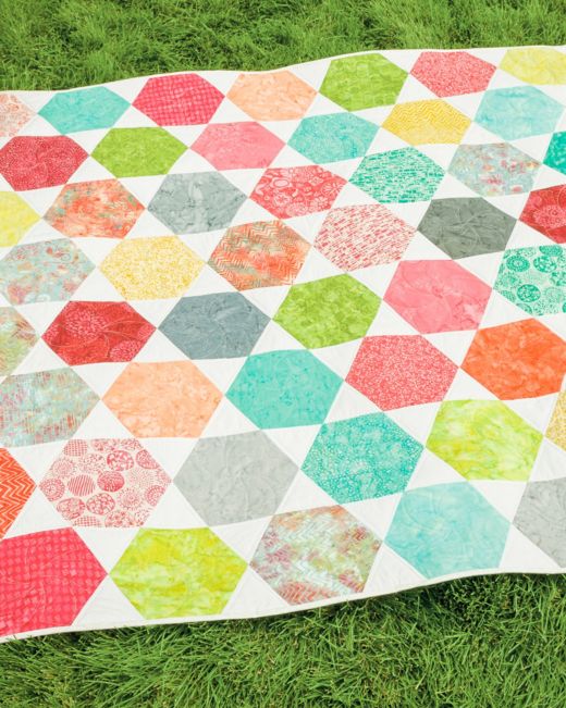 Accuquilt Go! Hexagon 4½"  (Finished 4¼" Sides)