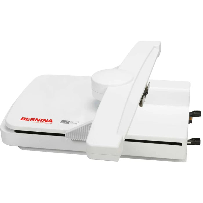 Bernina 770QE PLUS Sewing Machine