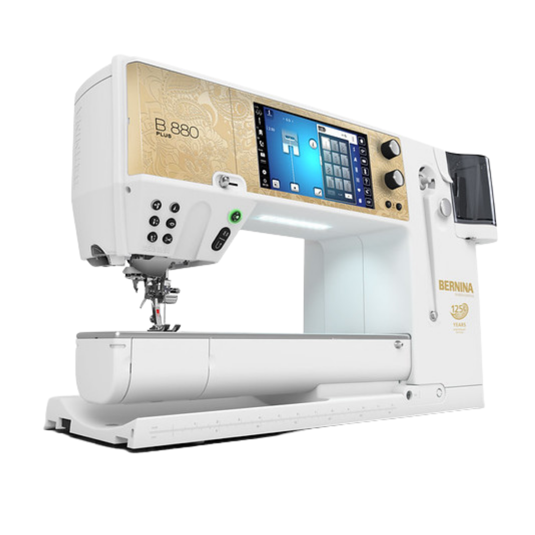 Bernina 880E PLUS Anniversary Edition, close-up of limited-edition Anniversary faceplate design