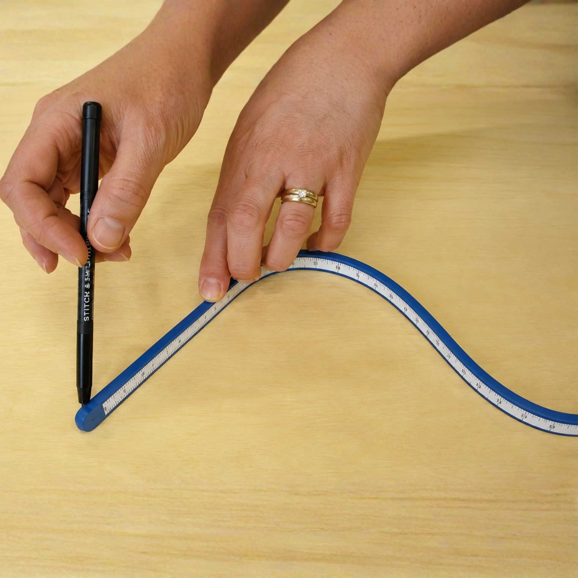 Sew Easy Quilters Flexible Design Curve Ruler 20"