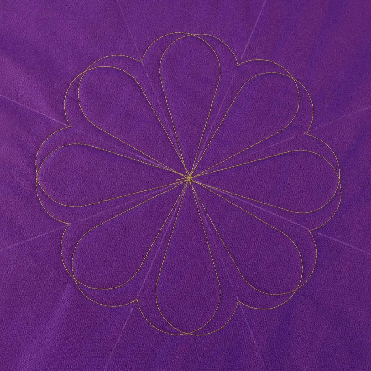 Quilter's Rule ⅛" 1"- 4" Hanging Heart Chain - quilting ruler and template - detail view