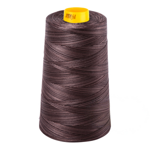 Aurifil Thread Forty3 3000m Variegated Mocha Mousse 4671
