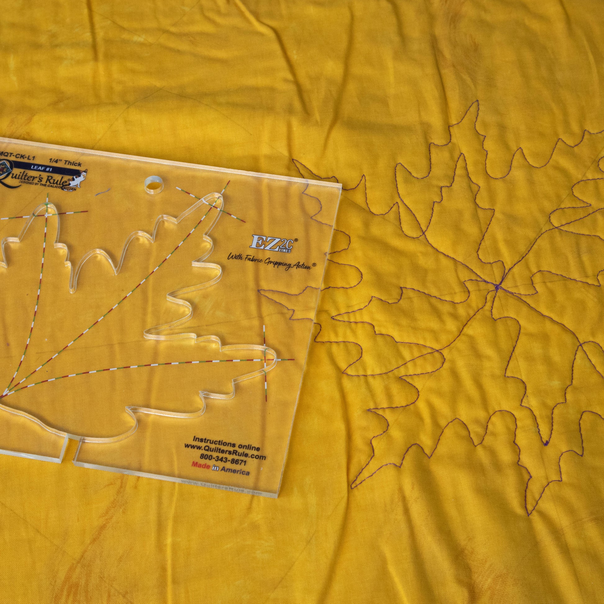 Quilter's Rule ¼" Leaf 1 - quilting ruler and template - detail view