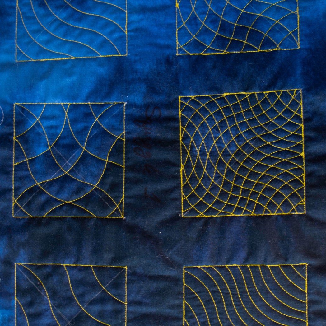 Quilter's Rule ¼" Squiggle Tool 1 - quilting ruler and template - packaging