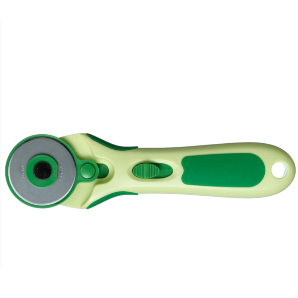 Clover 45mm rotary cutter - circular blade fabric cutter - detail view
