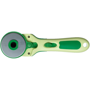 Clover 60mm rotary cutter - circular blade fabric cutter - detail view