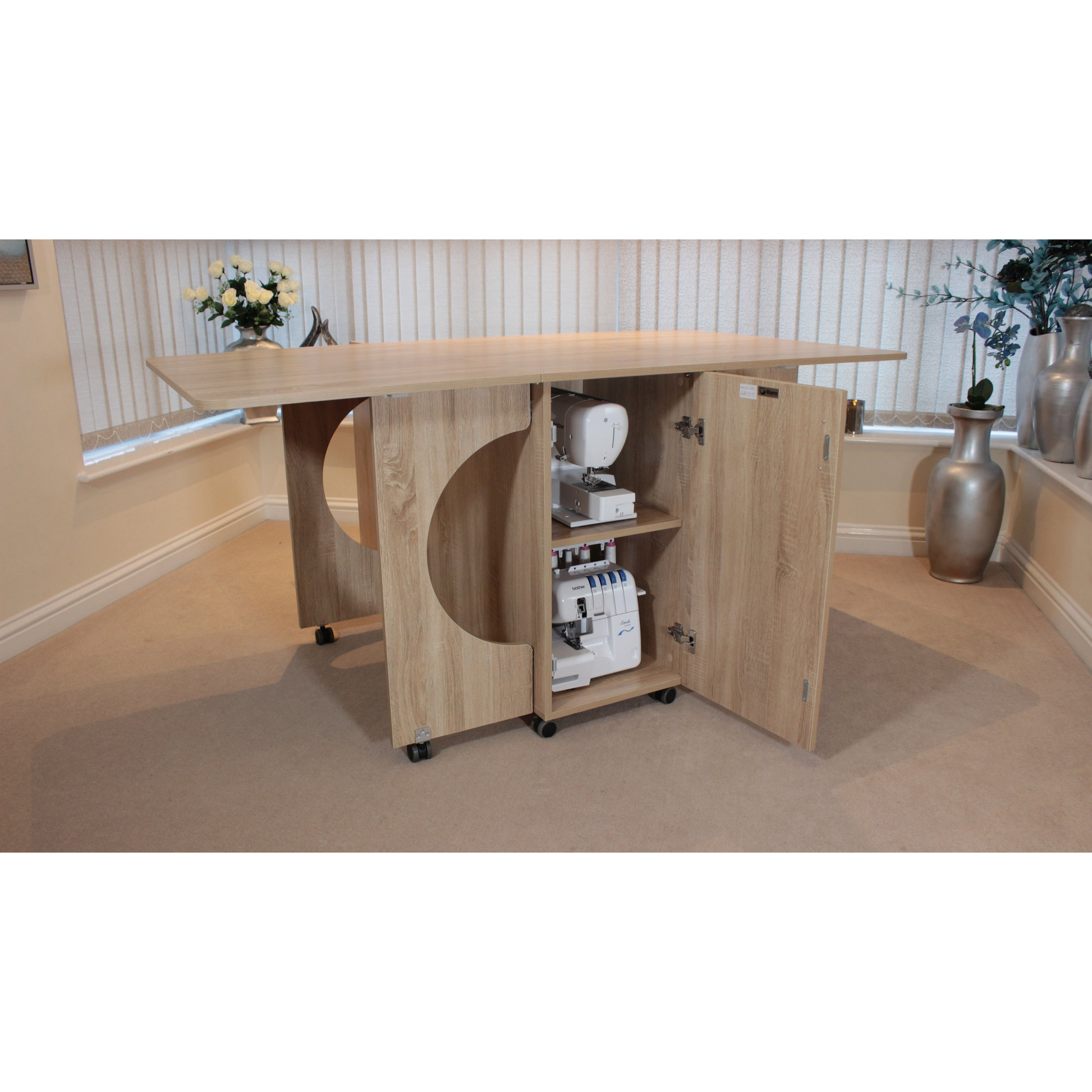 Horn Maxi Hobby Table open with sewing machine and supplies inside