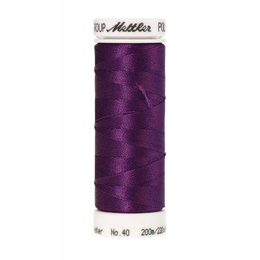 Mettler embroidery thread spool in Orchid (2810) - 40wt 200m