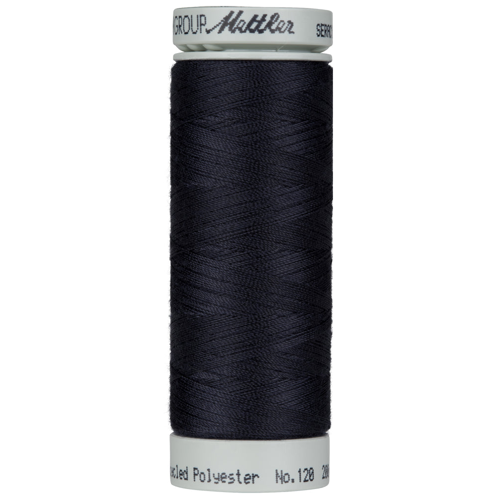 Mettler Seracycle sewing thread spool in Darkest Blue (821) - 71/2 200m