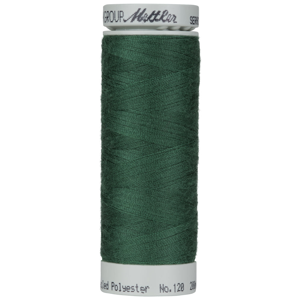 Mettler Seracycle sewing thread spool in Deep Green (627) - 71/2 200m