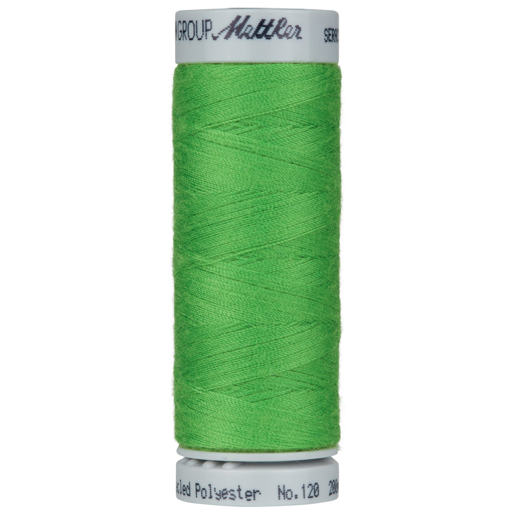 Mettler Seracycle sewing thread spool in Light Kelly (1099) - 71/2 200m