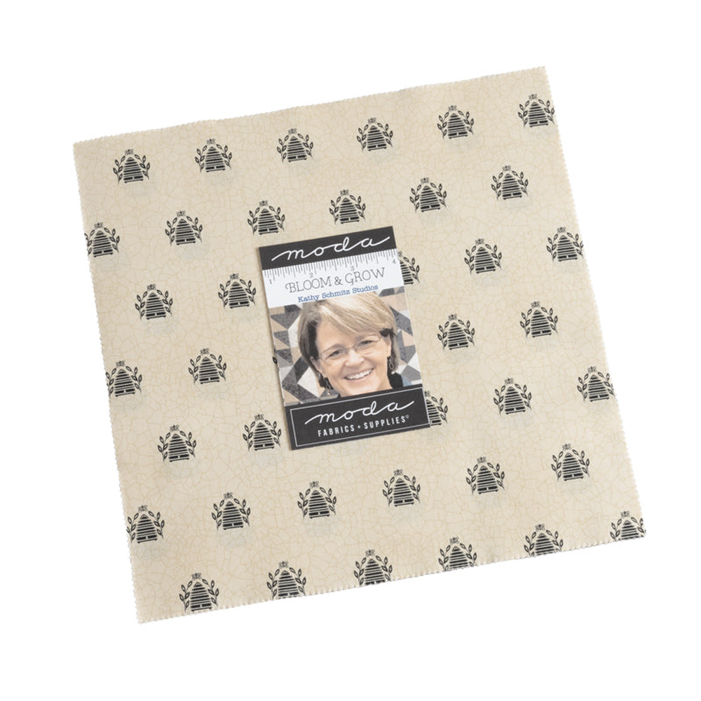 Bloom and Grow patterned cotton quilting fabric by Moda