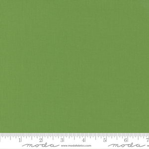 Moda Bella Solids Fresh Grass 228 solid cotton - charm pack