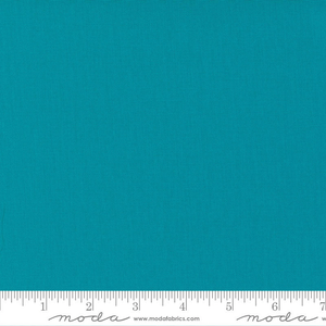 Moda Bella Solids Turquoise 107 solid cotton - charm pack