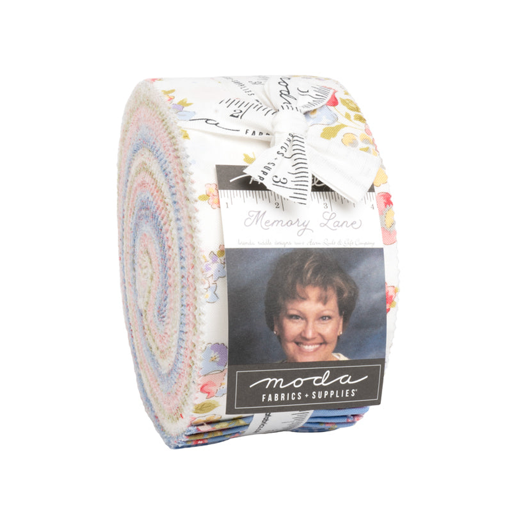 Memory Lane patterned cotton quilting fabric by Moda