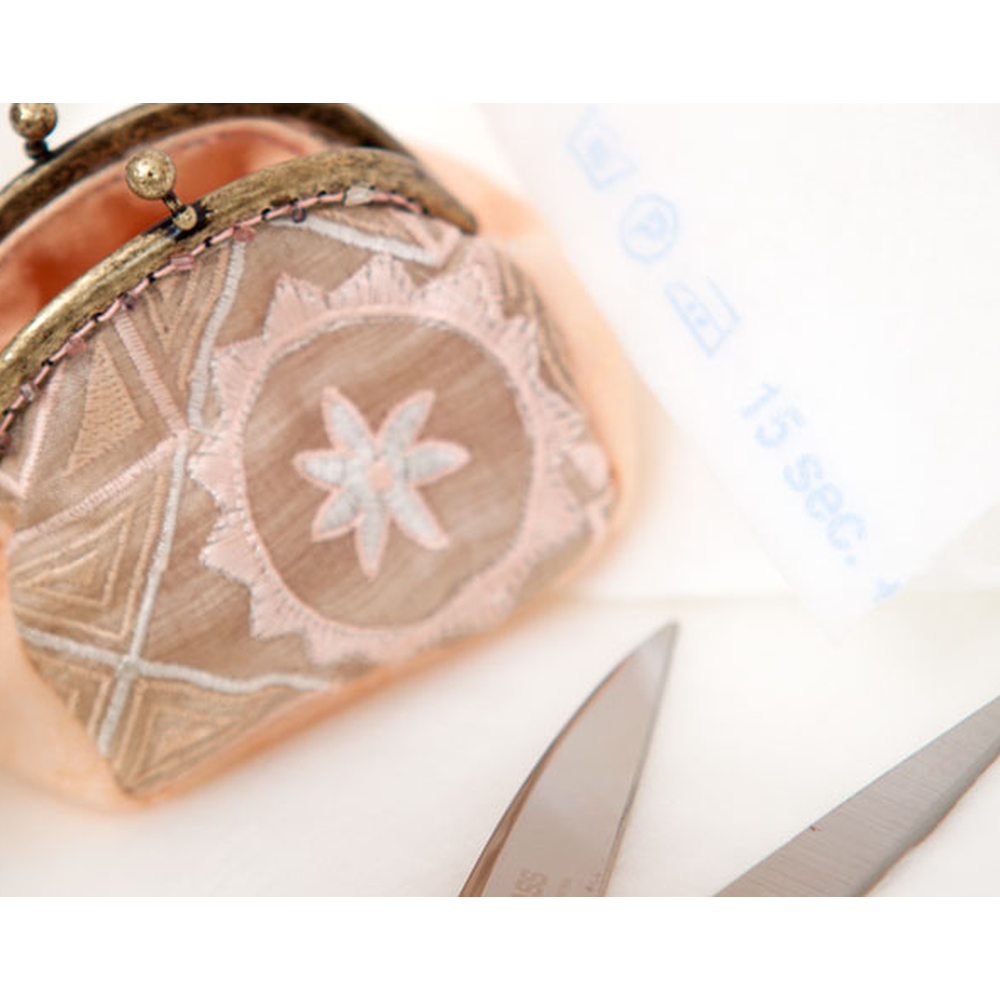 Vlieseline H630 fusible volume fleece - padded sewing and quilting interfacing - detail view
