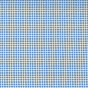Picture Perfect patterned cotton quilting fabric by Moda