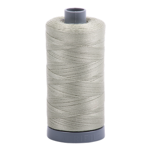 Aurifil Thread 28/2 750m Light Laurel Green 2902