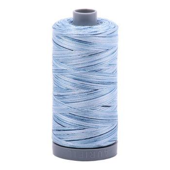 Aurifil Thread 28/2 750m Varigated Stonewash Blues 4669