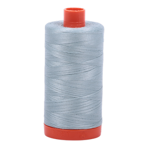 Aurifil Thread 50/2 1300m Bright Grey Blue 2847