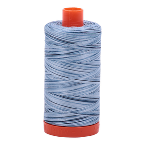 Aurifil Thread 50/2 1300m Varigated Stonewash Blues 4669